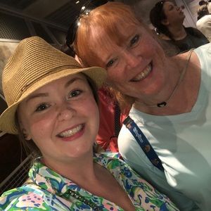 Meet your Posher, Carolyn